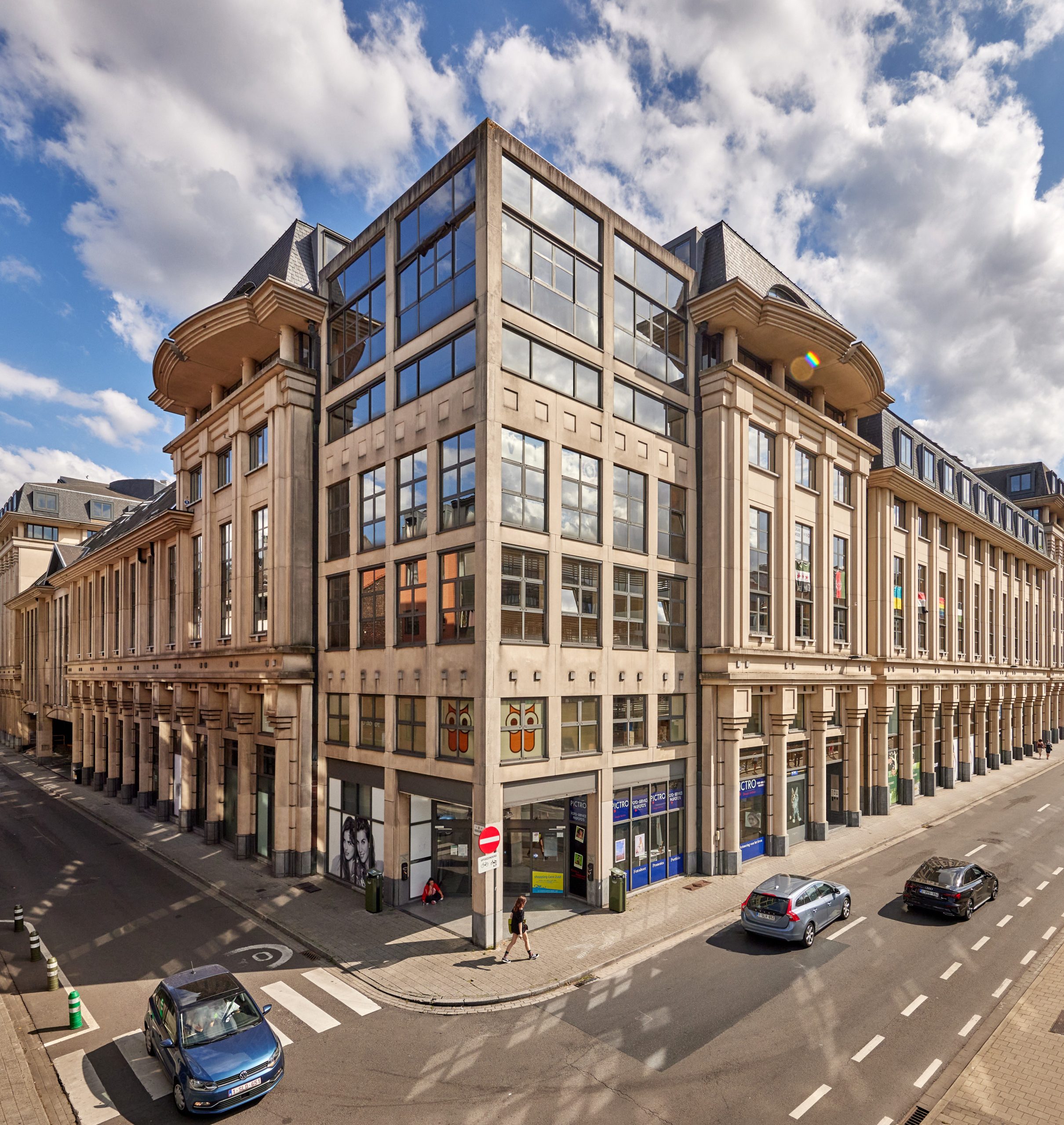 Shopping Centre Gent Zuid closes in the Urbis complex: the beginning of a new urban story at the gateway to Ghent